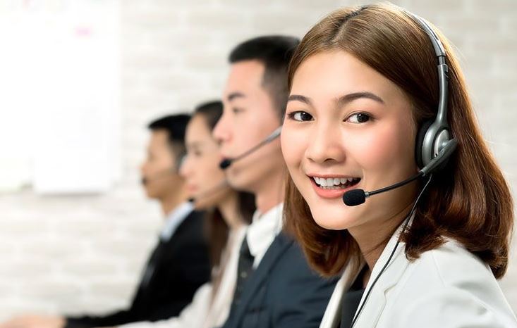 Hỗ trợ chăm sóc khách hàng 24/7